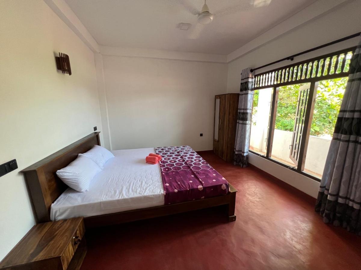 Mrmango Weligama Lägenhet Exteriör bild