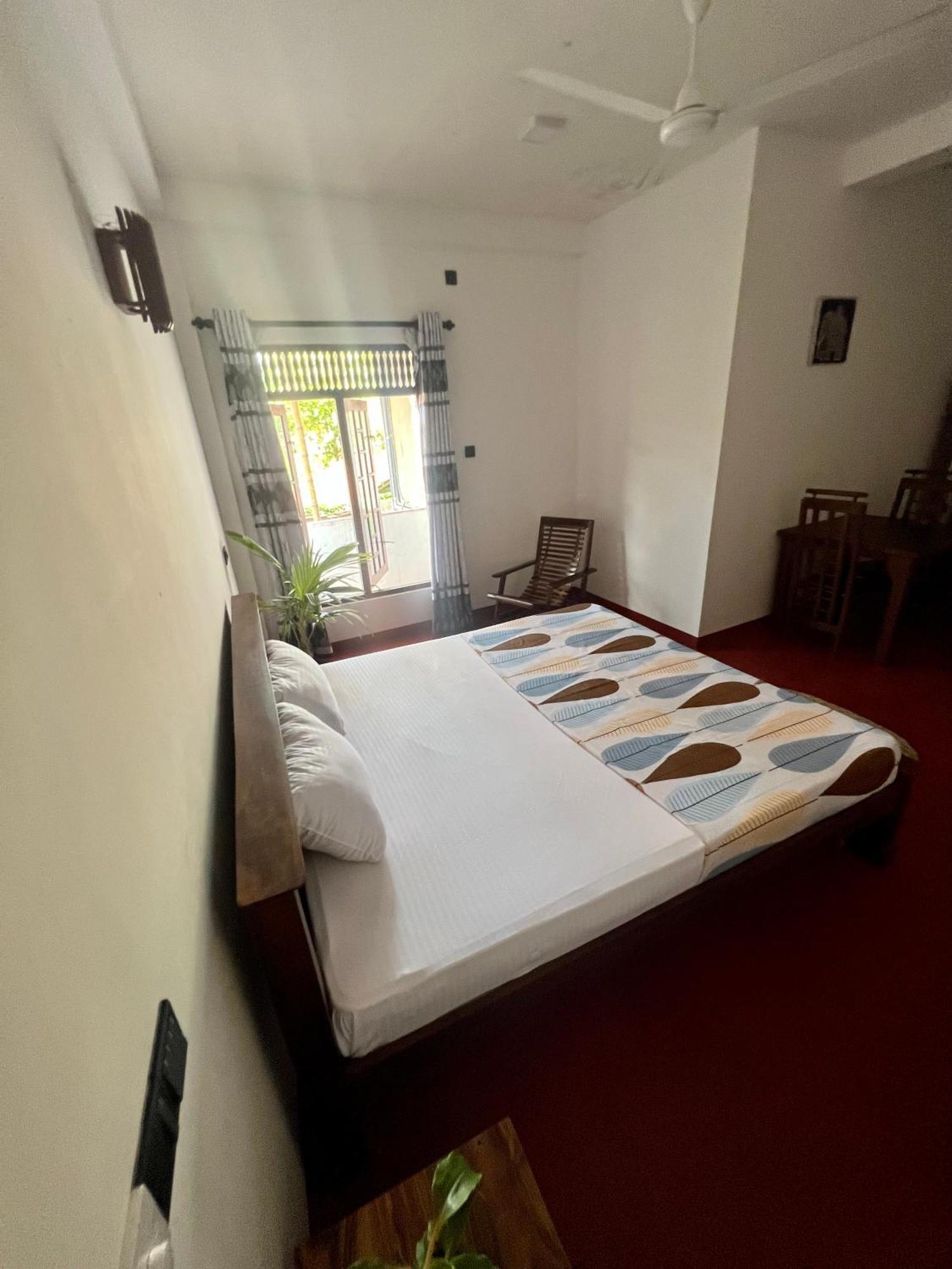Mrmango Weligama Lägenhet Exteriör bild