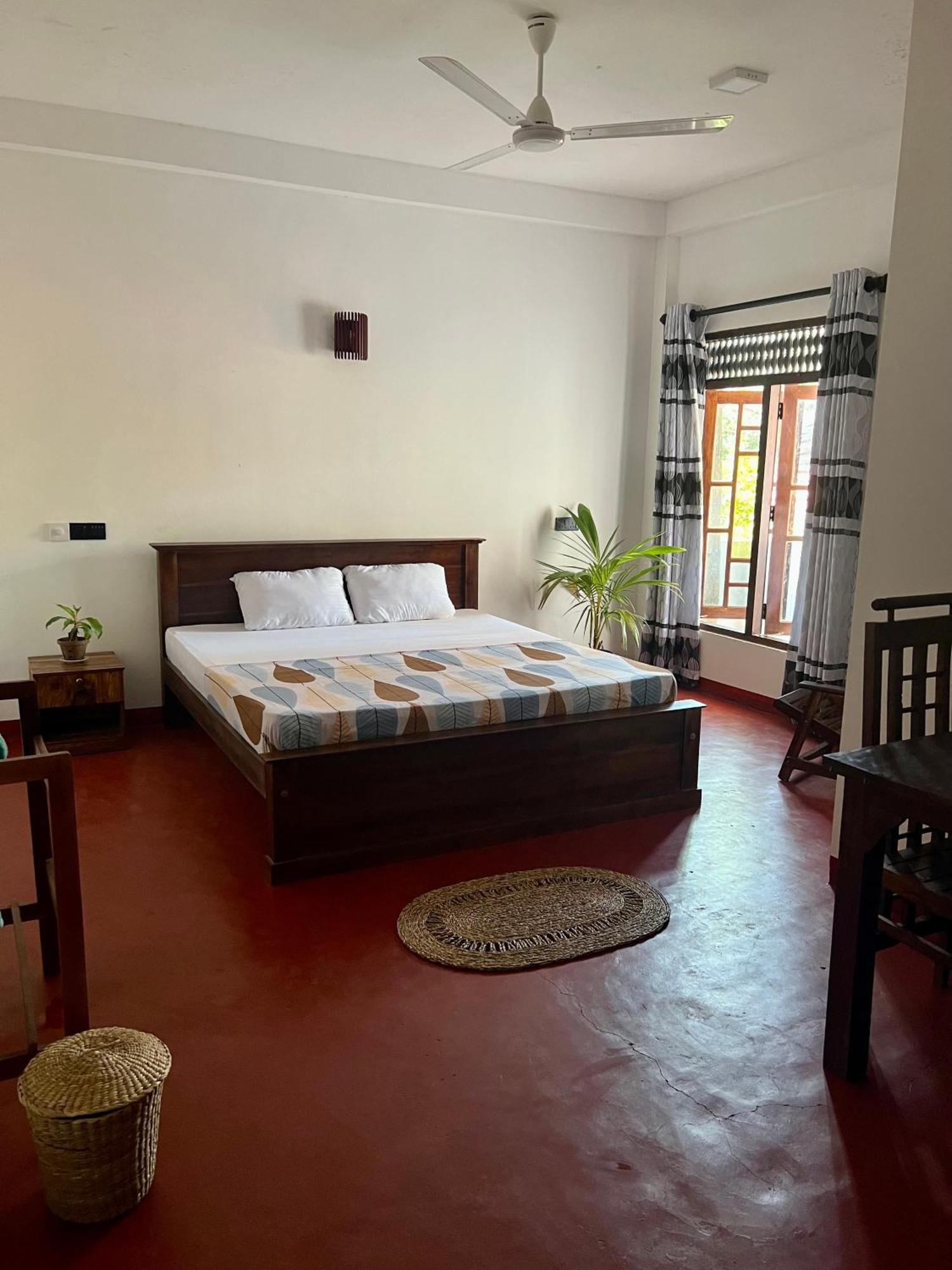 Mrmango Weligama Lägenhet Exteriör bild
