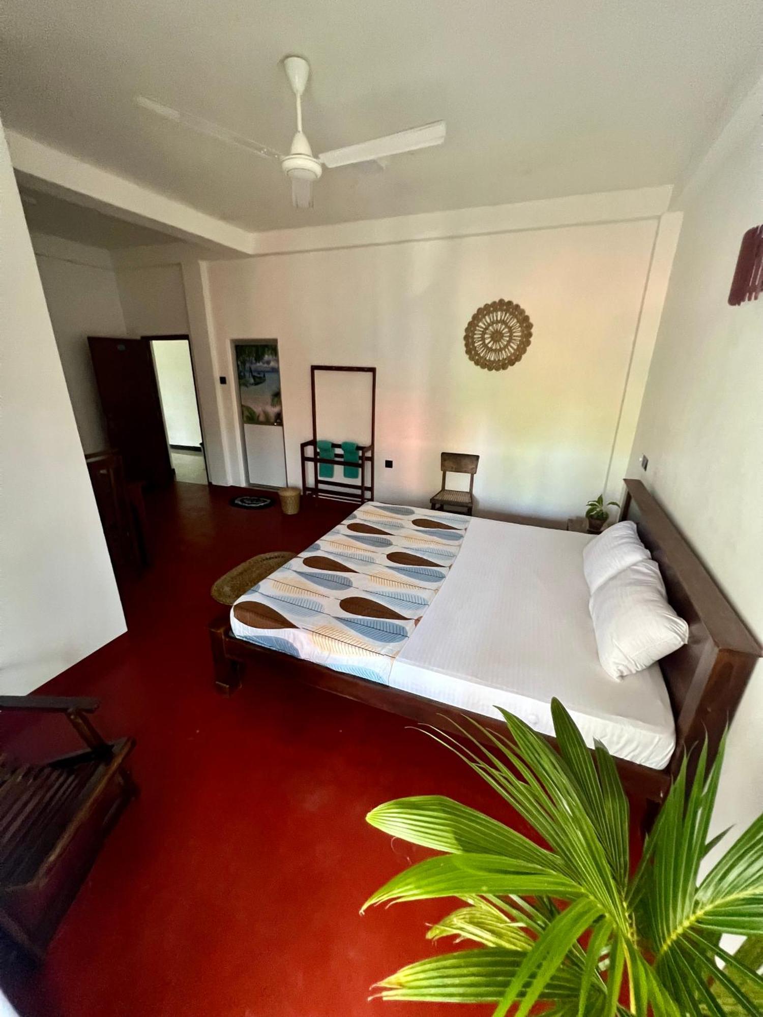 Mrmango Weligama Lägenhet Exteriör bild