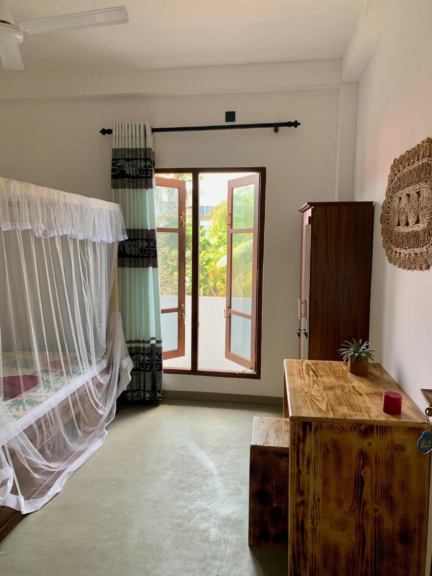Mrmango Weligama Lägenhet Exteriör bild