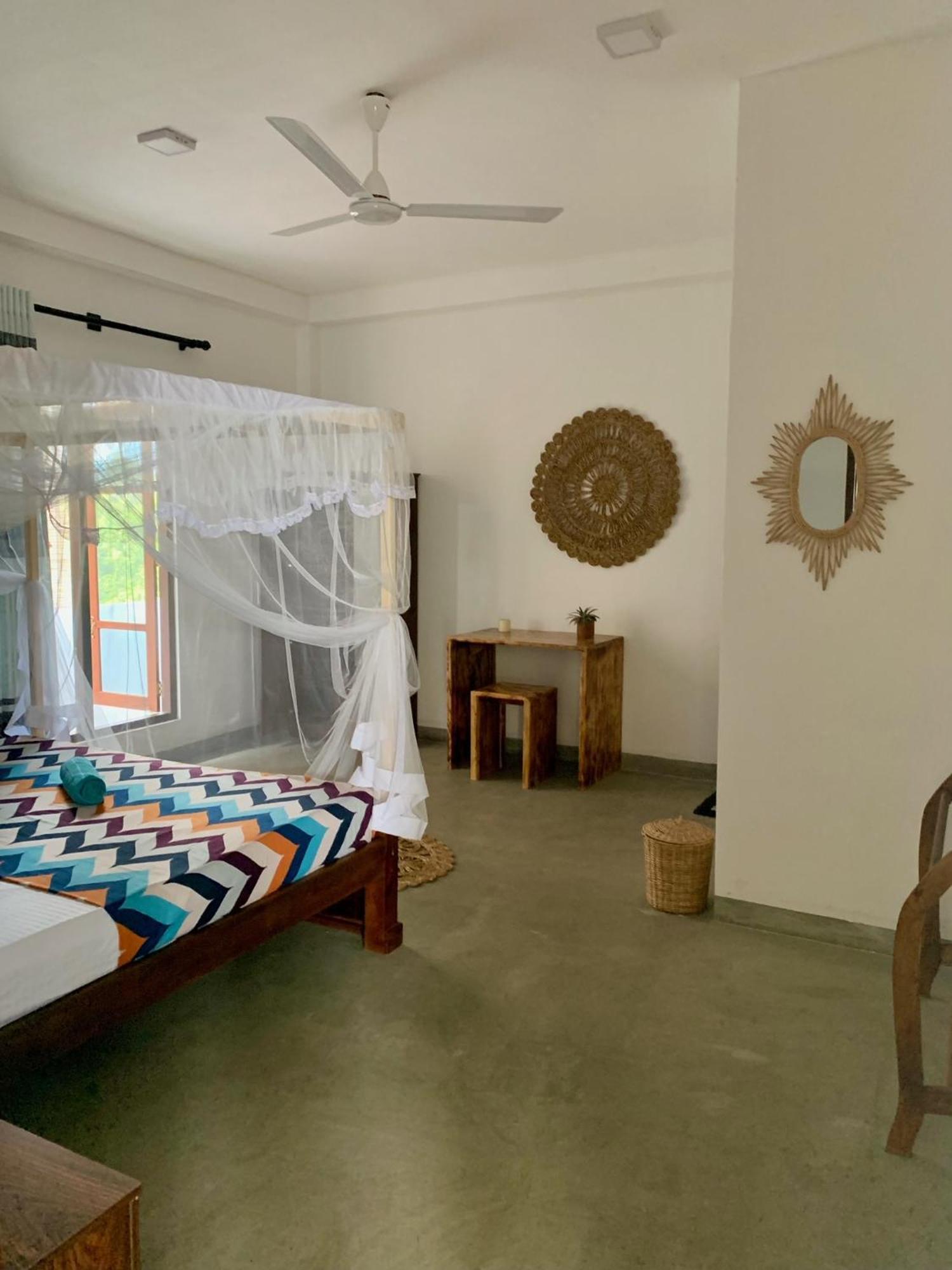 Mrmango Weligama Lägenhet Exteriör bild