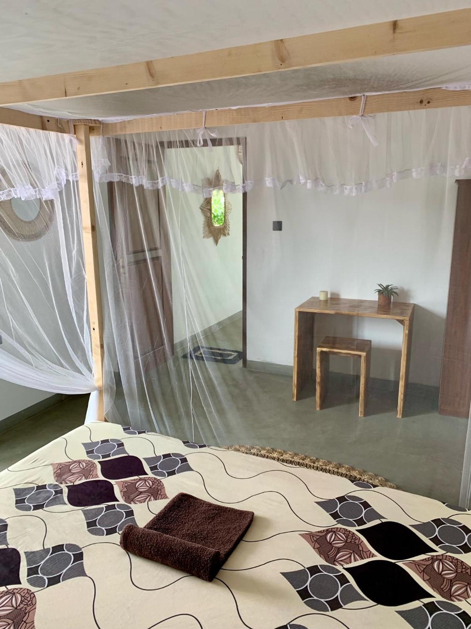 Mrmango Weligama Lägenhet Exteriör bild